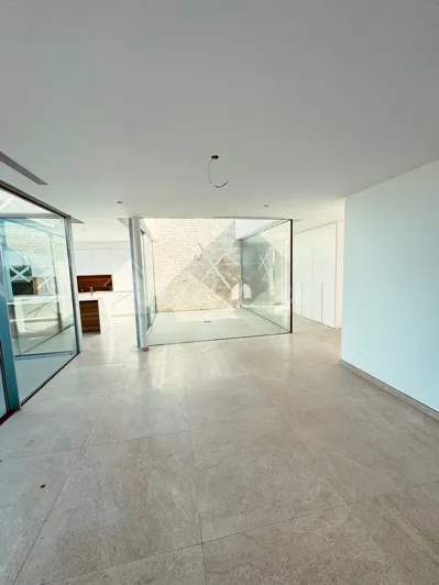 Image No.8-4 Bed Villa for sale