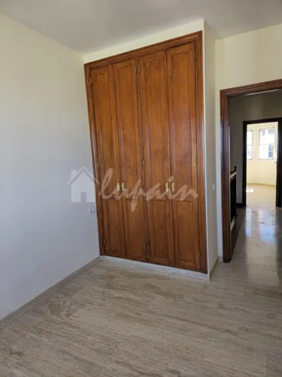 Image No.12-3 Bed Townhouse for sale