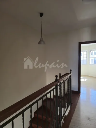 Image No.18-3 Bed Townhouse for sale