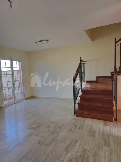 Image No.9-3 Bed Townhouse for sale