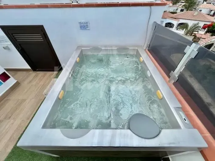 Image No.18-4 Bed Villa for sale