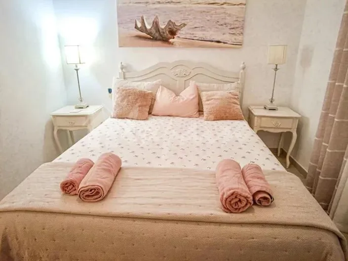 Image No.9-4 Bed Villa for sale