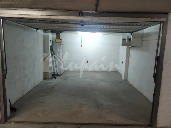 Image No.20-2 Bed Apartment for sale