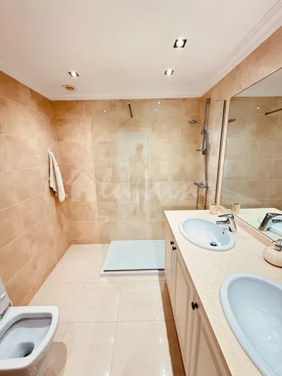 Image No.21-2 Bed Apartment for sale