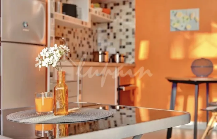 Image No.10-1 Bed Apartment for sale