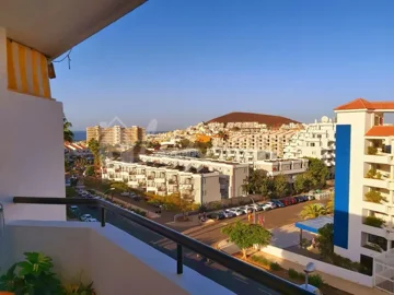 1 - Summerland, Studio