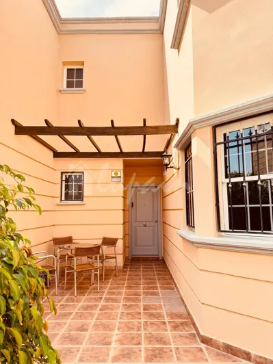 Image No.1-3 Bed Townhouse for sale