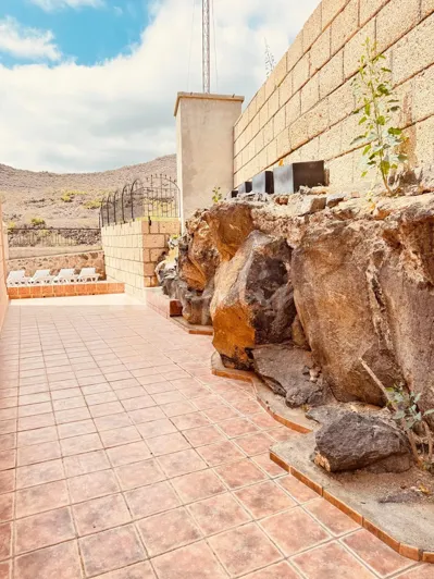 Image No.8-3 Bed Townhouse for sale