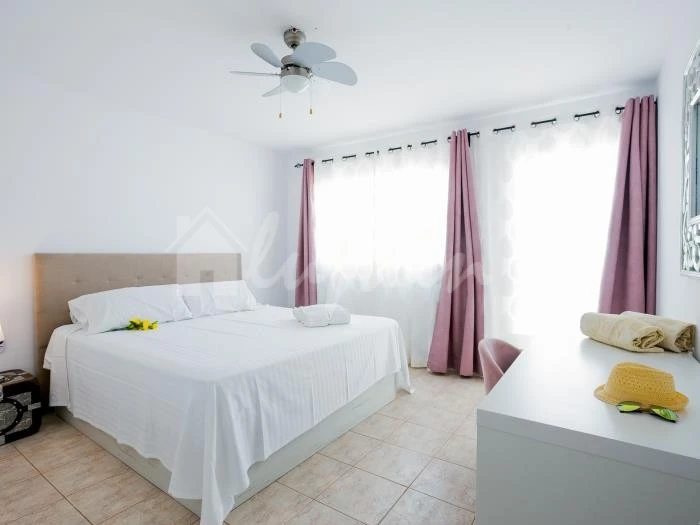 Image No.22-3 Bed Apartment for sale