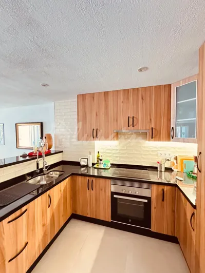 Image No.17-2 Bed Townhouse for sale