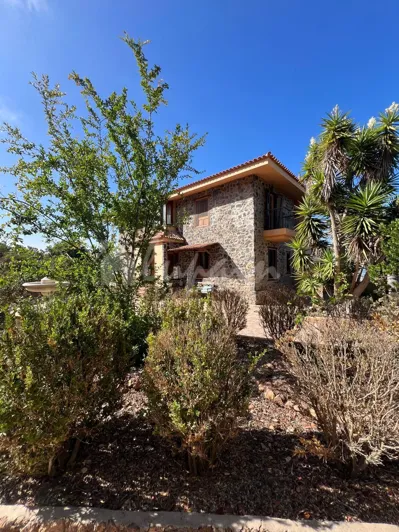 Image No.33-4 Bed Country House for sale