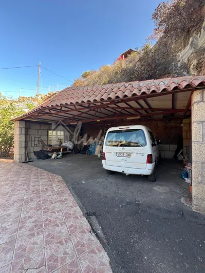 Image No.40-4 Bed Country House for sale