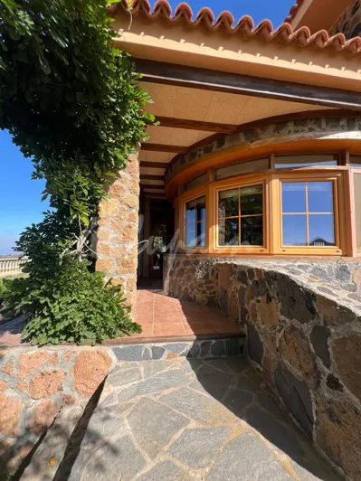 Image No.6-4 Bed Country House for sale