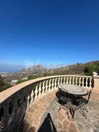 original236890ced566edejpg