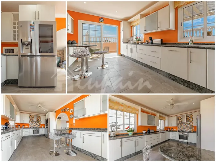 Image No.10-3 Bed Villa for sale