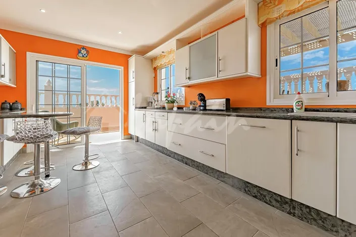 Image No.9-3 Bed Villa for sale