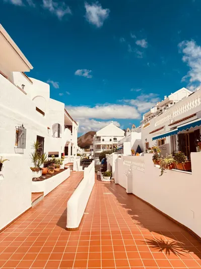 Image No.18-2 Bed Apartment for sale