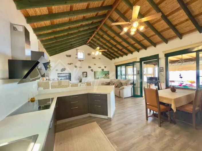 Image No.18-3 Bed Villa for sale