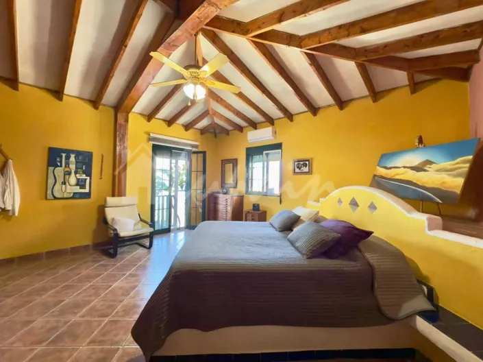 Image No.21-3 Bed Villa for sale