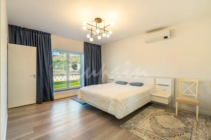 Image No.17-5 Bed Villa for sale