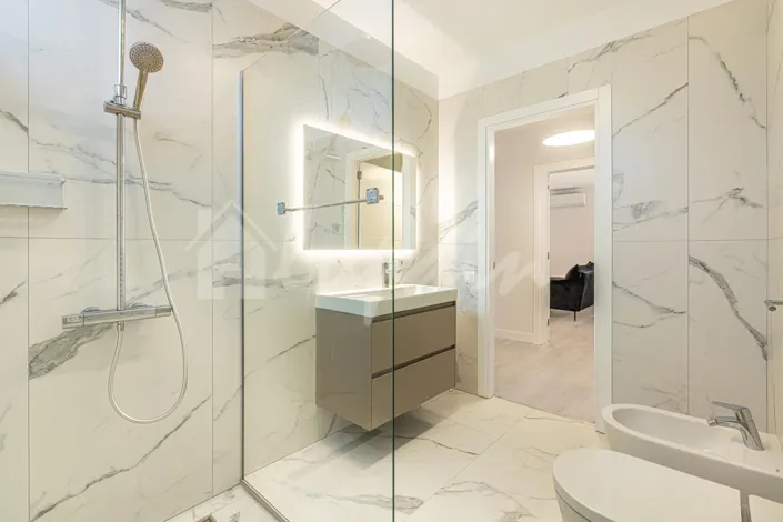 Image No.24-5 Bed Villa for sale