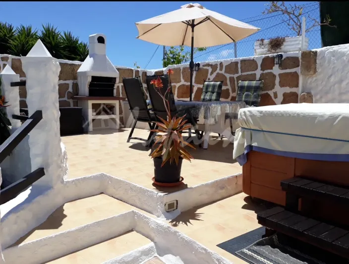 Image No.2-5 Bed Country House for sale