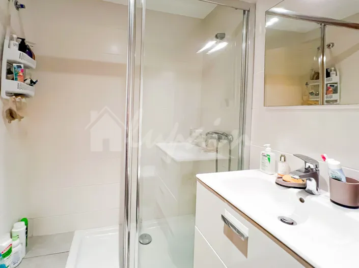 Image No.28-2 Bed Apartment for sale