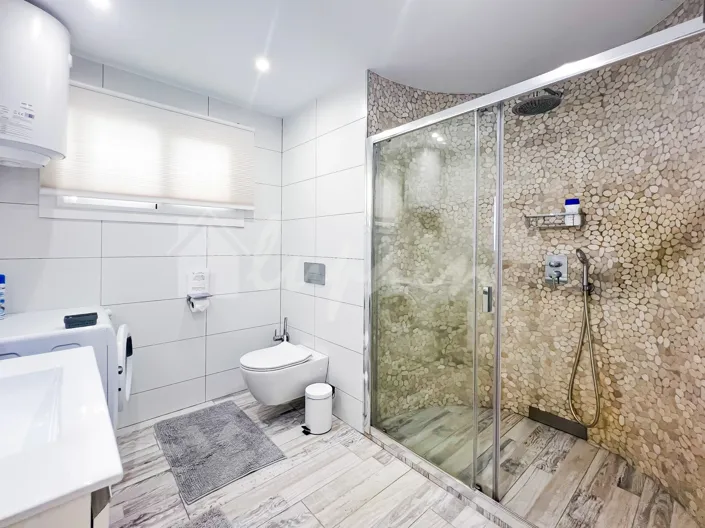 Image No.33-2 Bed Apartment for sale