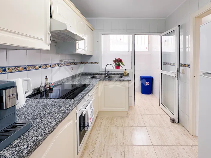 Image No.16-4 Bed Apartment for sale