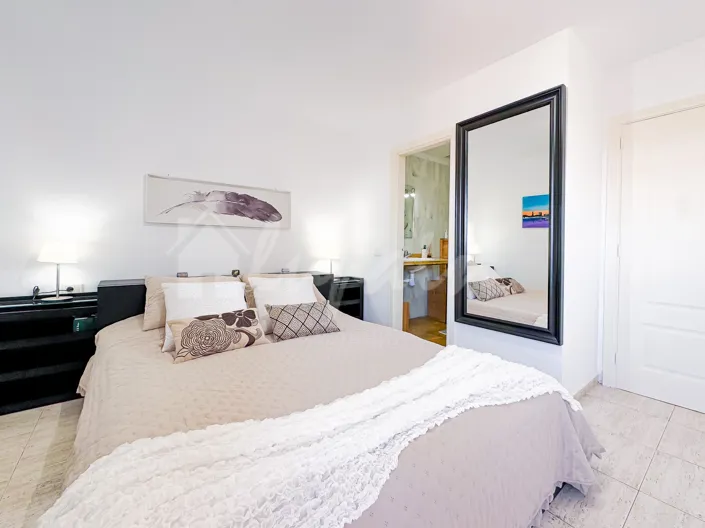 Image No.17-4 Bed Apartment for sale