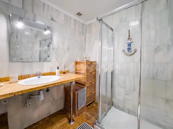 Image No.26-4 Bed Apartment for sale