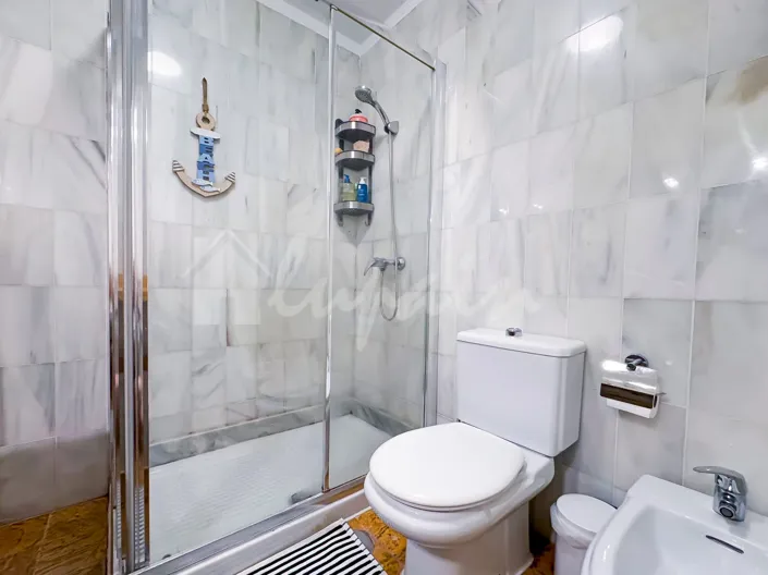 Image No.27-4 Bed Apartment for sale