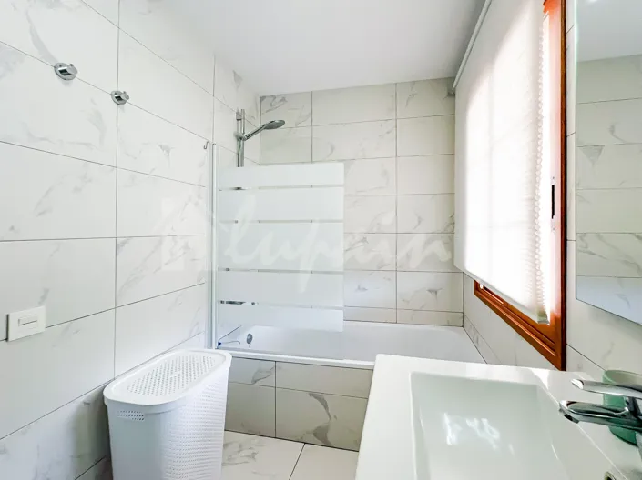 Image No.33-2 Bed Apartment for sale