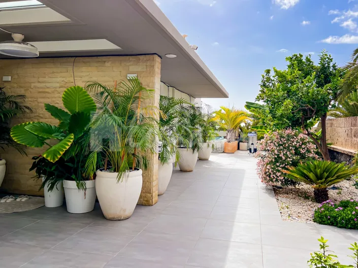 Image No.13-4 Bed Villa for sale