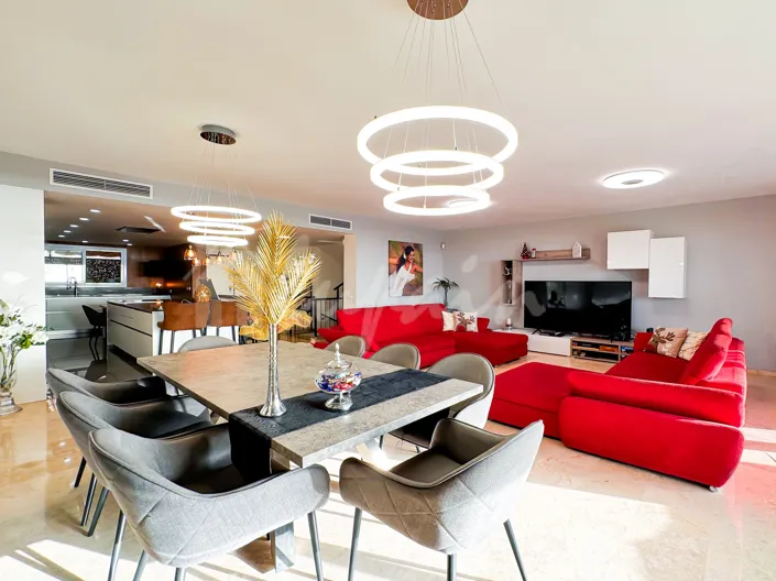 Image No.13-4 Bed Villa for sale