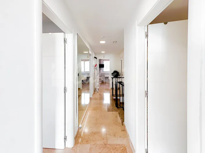 Image No.29-4 Bed Villa for sale