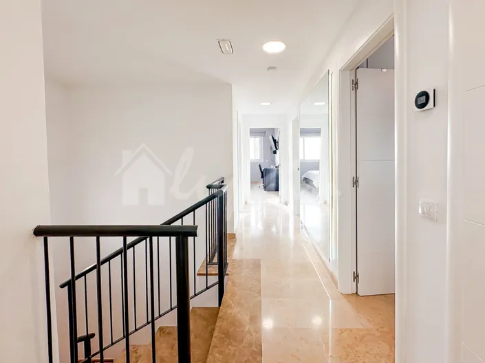 Image No.37-4 Bed Villa for sale