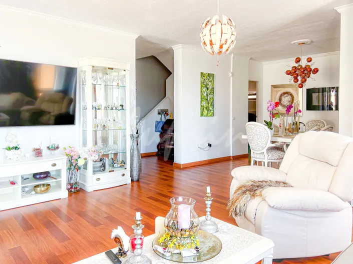 Image No.2-5 Bed Villa for sale