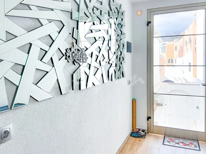 Image No.30-5 Bed Villa for sale