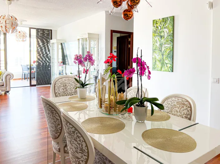 Image No.5-5 Bed Villa for sale