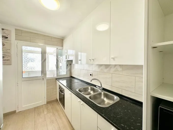 Image No.12-2 Bed Apartment for sale