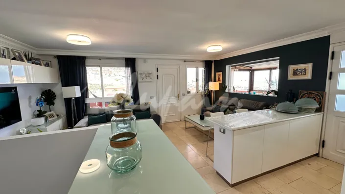 Image No.18-2 Bed Townhouse for sale