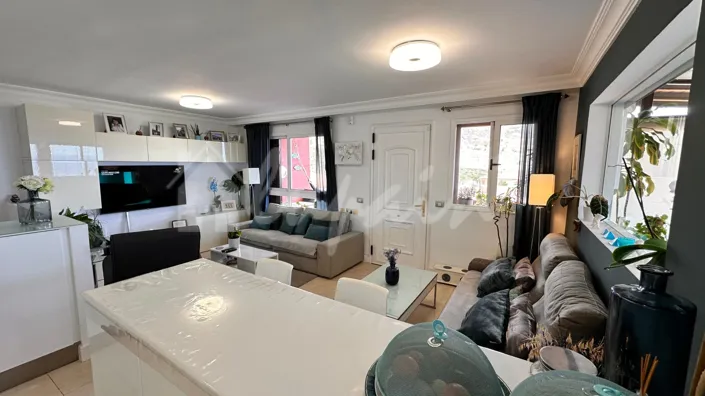 Image No.19-2 Bed Townhouse for sale