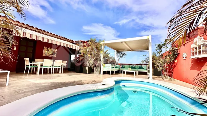 Image No.2-2 Bed Townhouse for sale