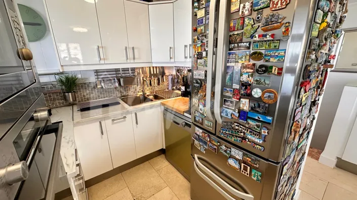 Image No.20-2 Bed Townhouse for sale