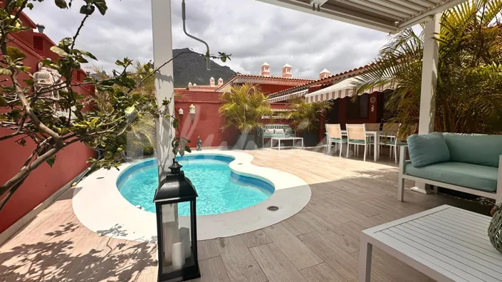 Image No.28-2 Bed Townhouse for sale