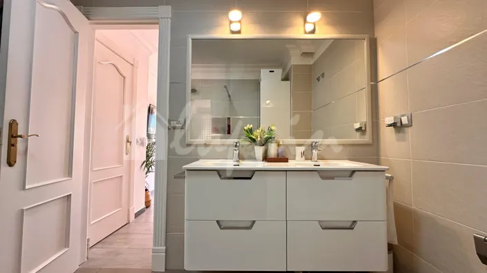 Image No.46-2 Bed Townhouse for sale