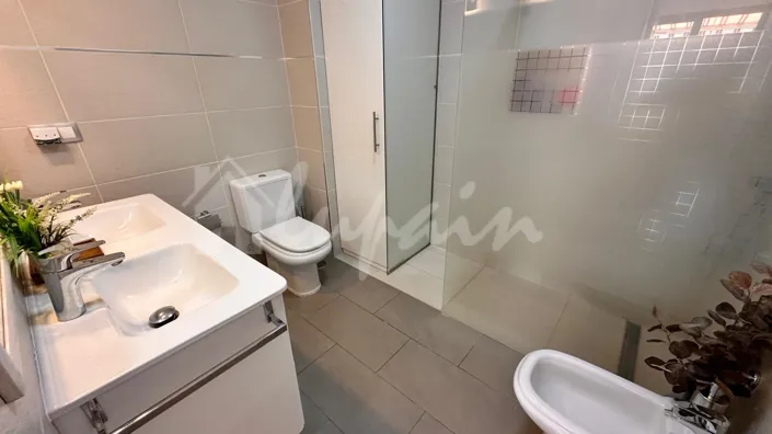 Image No.48-2 Bed Townhouse for sale