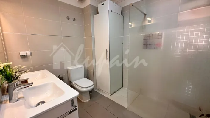 Image No.49-2 Bed Townhouse for sale