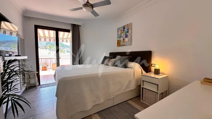 Image No.54-2 Bed Townhouse for sale